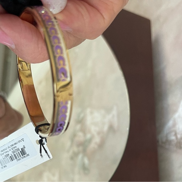 COACH LOGO GOLD METAL BANGLE BRACELET LAVENDER - Picture 3 of 4